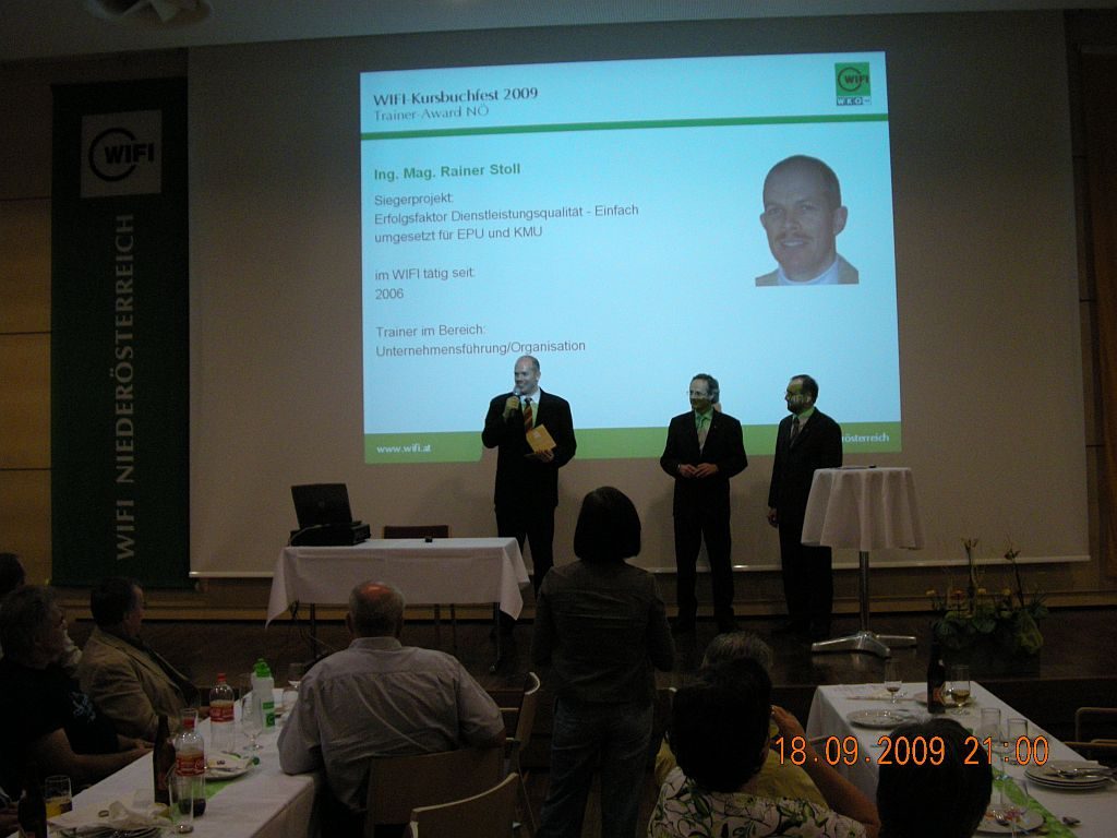 WifiNoeTrainerAward2009Buehne WifiNoe TrainerAward 2009 Buehne